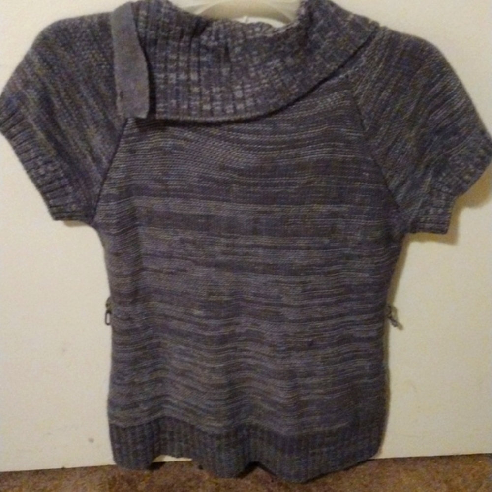 Sweater - Picture 2 of 2